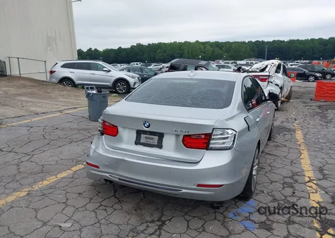 2015 BMW 328I z USA, uszkodzony, nr VIN WBA3C1C54FK124350